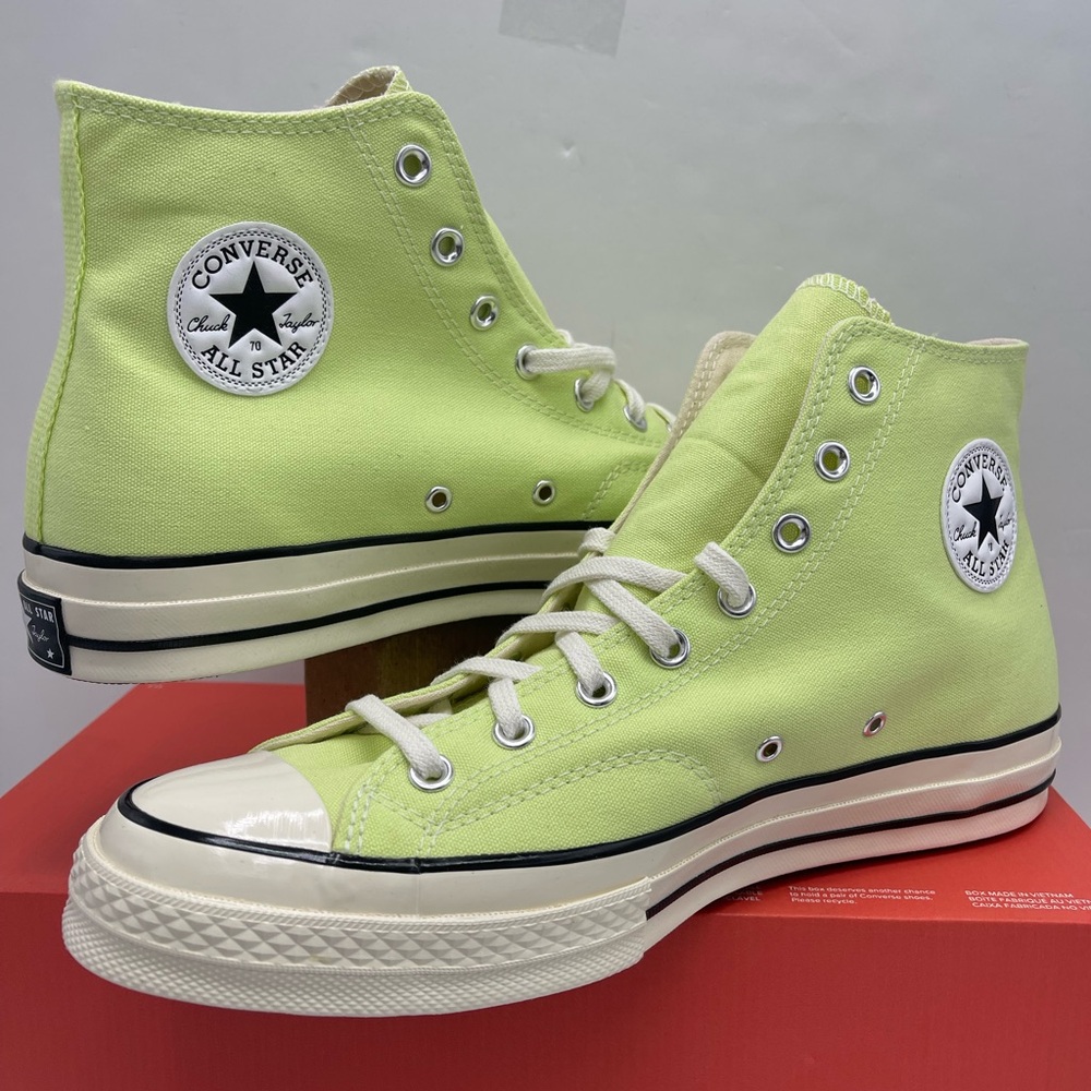 Converse Men’s A07428C
CHUCK 70 HI
CITRON THIS/EGRET All Star High Top Sneakers - Picture 8 of 16